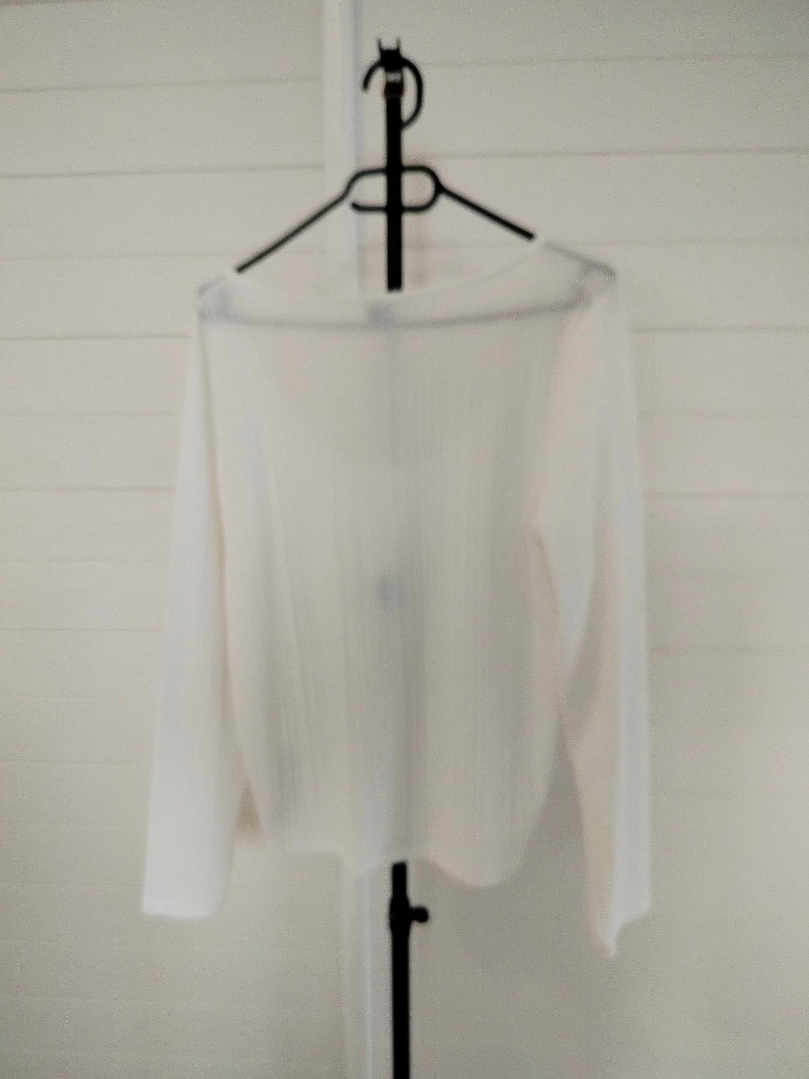 White ribbed long-sleeve top Kiabi – photo 3